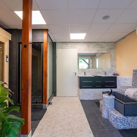 Wellness Studio Tiel Met Sauna En Jacuzzi エクステリア 写真